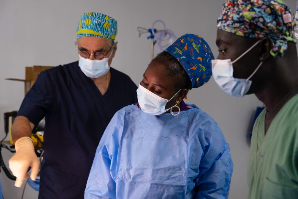 2-1024x682 Emergenza Sorrisi e Fondazione Angelini: un impegno concreto per la salute dei bambini meno fortunati in Burkina Faso