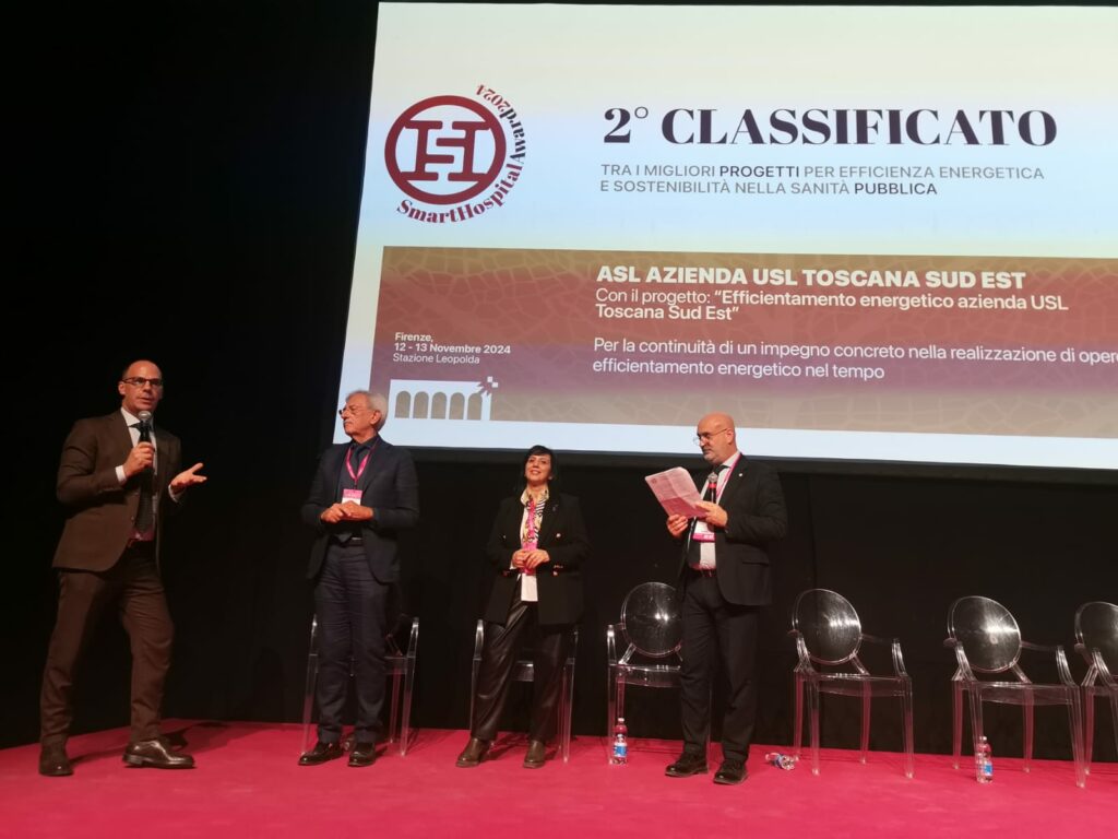 3-1024x768 Smart Hospital Award, l’Asl Toscana sud est premiata al Forum sistema salute di Firenze.